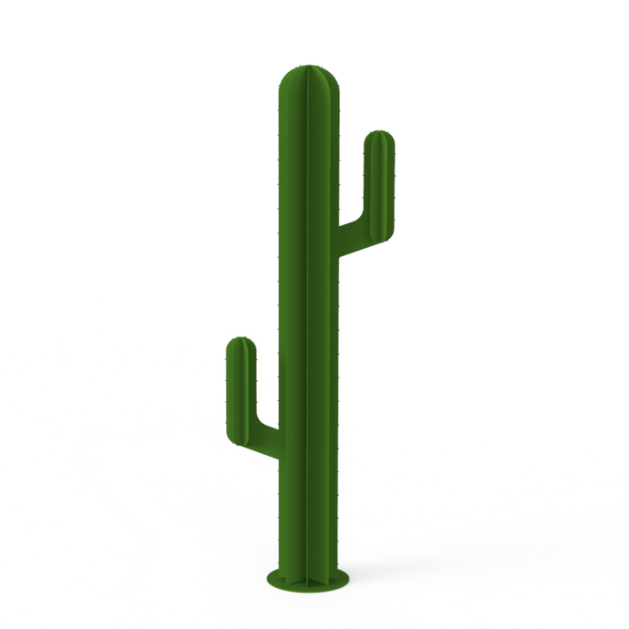 cactus en métal avec branche vert
